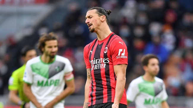 AC Milan menelan kekalahan 1-3 dari Sassuolo dalam pertandingan lanjutan Liga Italia 2021/2022.