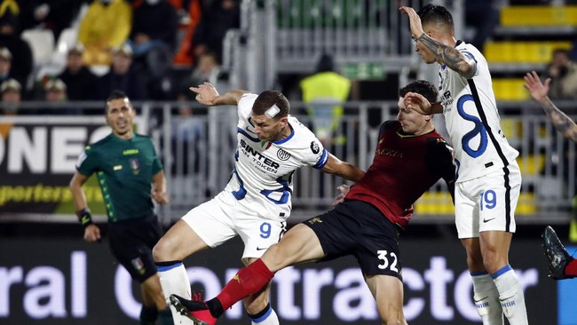 Klasemen Liga Italia mengalami perubahan usai Inter Milan menang dan Juventus kalah pada pertandingan Sabtu (27/11) malam dan Minggu (28/11) dini hari WIB.