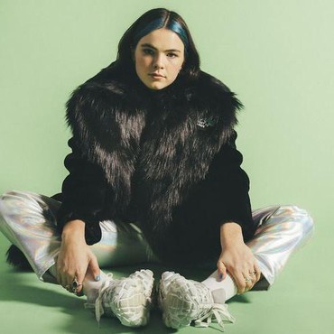 Lirik Lagu Doesn't Matter - BENEE