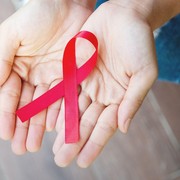 Sejarah Hari AIDS dan Masa Kelam Penuh Diskriminasi di Industri Fashion Amerika