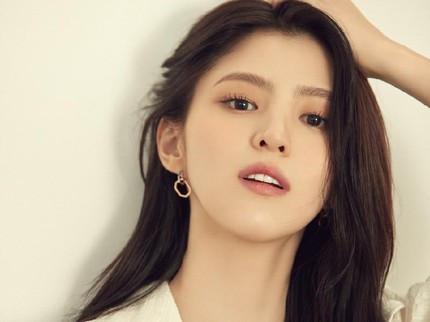 5 Fakta Menarik Han So Hee, Artis Korea yang Tampil di MV Seven Jungkook BTS