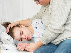 Tips Pertolongan Pertama Bantu Penderita Epilepsi yang Kambuh