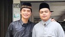 Ameer Azzikra putra kedua Alm Ustaz Arifin dan adik Alvin Faiz meninggal dunia dini hari &lpar;26&sol;11&rpar;&period; Yuk intip potret Alvin & Ameer&excl;