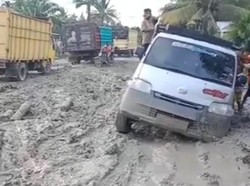 Jalan di Labura Sumut Rusak Parah, Tak Tersentuh Perbaikan oleh Pemerintah