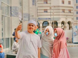 Ameer Azzikra Meninggal, Larissa Chou Ungkit Kenangan saat Jadi Keluarga