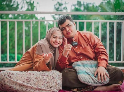 7 Potret Mendiang Ameer Azzikra Anak Ustaz Arifin Ilham Semasa Hidup bersama Istri