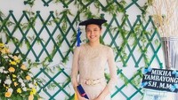 7 Potret Wisuda Mikha Tambayong Lulus S2 Universitas Harvard, Persembahkan buat Mendiang Ibunda