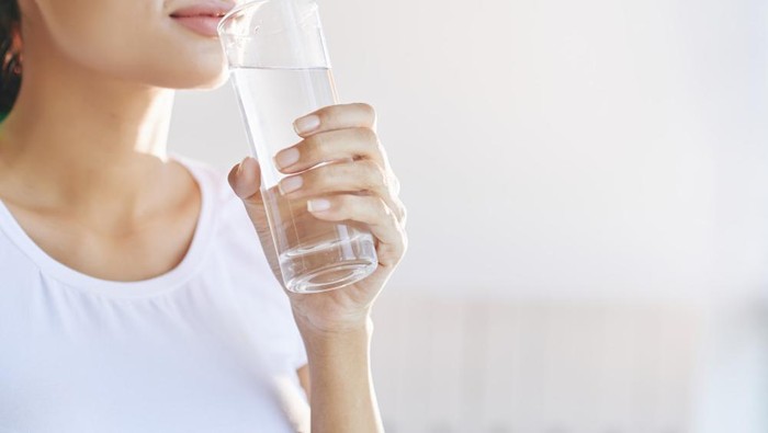 Optimalkan Fungsi Otak dengan Minum Air Putih, Ini 3 Tips yang Harus Diperhatikan