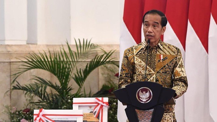 Presiden Joko Widodo (Jokowi) menyatakan dalam menghadapi ketidakpastian di tahun 2022, pemerintah harus merancang Anggaran Pendapatan Belanja Negara (APBN) yang responsif dan antisipatif, serta fleksibel. (Dok: Biro Pers Sekretariat Presiden)