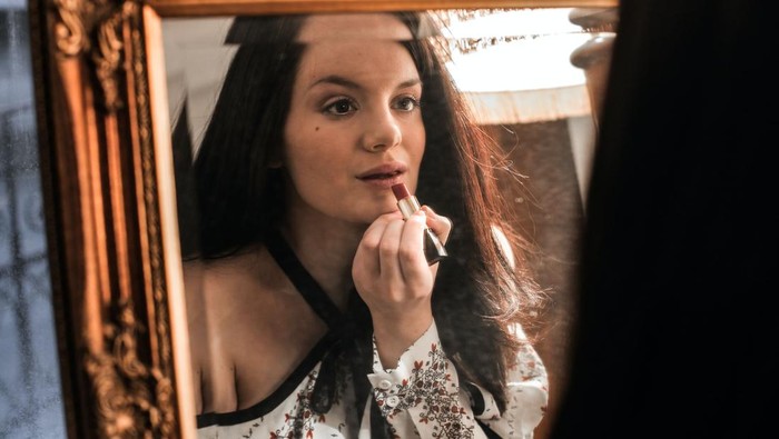 BeauPicks: Rekomendasi Warna Lipstik untuk Kulit Sawo Matang, Bikin Penampilan Makin Memesona BeauPicks: Rekomendasi Warna Lipstik untuk Kulit Sawo Matang, Bikin Penampilan Makin Memesona