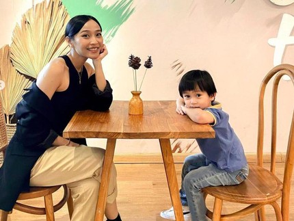 Masih Menyusui, Rinni Wulandari Lakukan Ini untuk Hilangkan Lemak Perut Usai Melahirkan