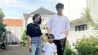<p>"Kalau lihat anak pintar begini langsung <em>auto</em> pengen muji ortunya. Hebat kamu Kak Rin," puji salah satu netizen untuk Nord. Kita doakan Rinni Wulandari dan Jevin Julian selalu harmonis dan menjadi orang tua yang hebat untuk Nord ya, Bunda! (Foto: Instagram @rinni_w)</p>