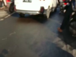 Hati-hati Licin! Ada Tumpahan Oli di Jl Raya Bogor Depok