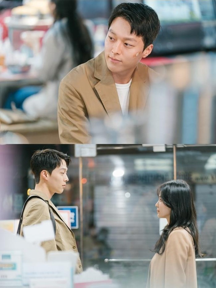 Meski sempat menyangkal perasaannya, namun sebenarnya Young Eun sangat peduli dengan Jae Guk. Bahkan ketika Jae Guk terluka saat menolong ayah Young Eun, ia pun langsung menemani Jae Guk untuk mengobati lukanya di sebuah apotik. Pada momen tersebut, tanpa sengaja Young Eun dan Jae Guk memakai outfit yang senada, Beauties!/ Foto: viu.com