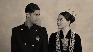 img-title Pakai Busana Adat Jawa Dikira Prewedding, Ini Kata Al Ghazali
