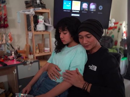 7 Momen Anji Kunjungi Keluarga Sheila Marcia, Leticia Nangis Saat Ayahnya Pamit Pulang