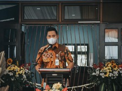 Bupati Kendal Umumkan Kena COVID, Keluhkan Gejala Radang-Demam