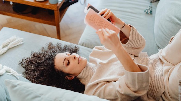 BeauPicks: Sweater Cozy dan Stylish Wajib Punya Selama Musim Hujan