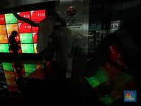 Saham Meroket, Eks Pengendali Lepas 641,88 Juta Saham Saham Meroket, Eks Pengendali Lepas 641,88 Juta Saham