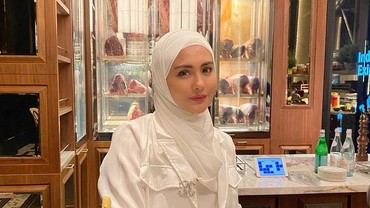 img-title 3 Tahun Menjanda dan Berhijab, Juliana Mochtar Siap Nikah Lagi