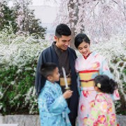 Jadi Ibu Sekaligus Perempuan Karier, Ini 5 Tips Parenting Inspiratif ala Dian Sastro