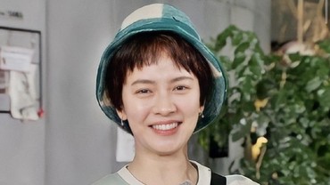 img-title Alasan di Balik Rambut Pendek Song Ji Hyo Dibeberkan Orang Dalam