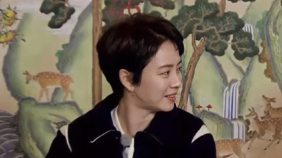 Rambut Pendek Song Ji Hyo