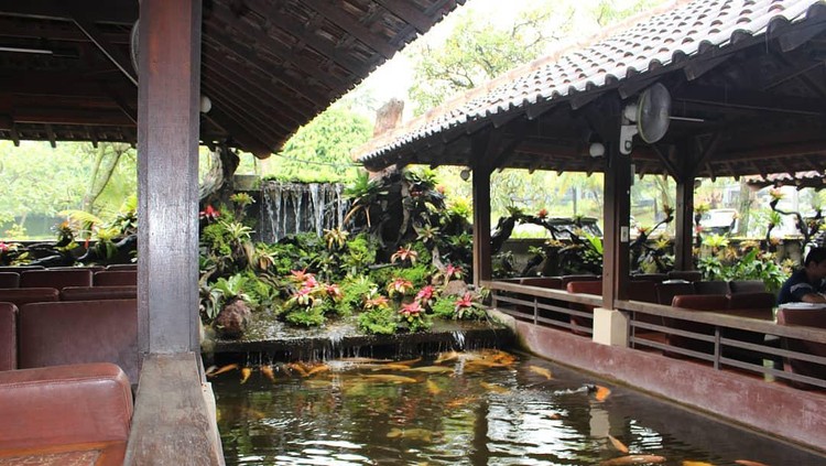 Rekomendasi Tempat Makan Ramah Anak di Tangerang