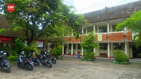 VIDEO: Puluhan Siswa Dan Guru Positif Covid-19, PTM Ditiadakan