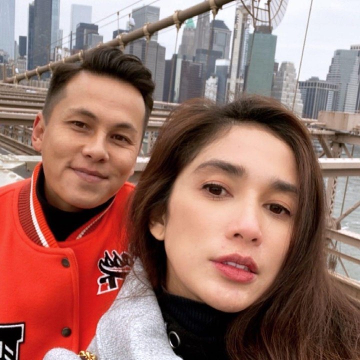 <p>Sesampainya di Negeri Paman Sam, Ussy Sulistiawaty langsung membagikan potretnya ketika berlibur. (Foto: Instagram @ussypratama)</p>