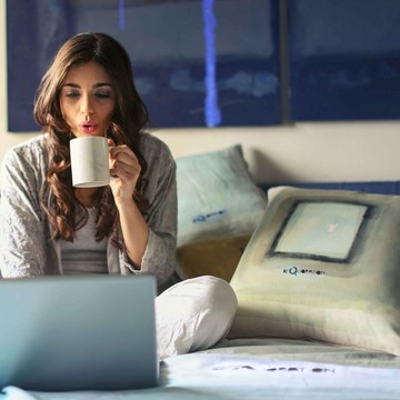 img-title Terapkan 4 Cara Sederhana Ini Agar Badan Anti Lesu Saat Work From Home