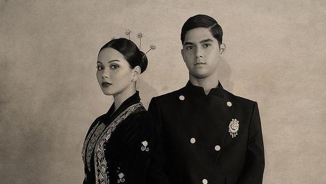 Daftar Orang yang Mandikan Al Ghazali saat Siraman Terungkap, Ada Mulan Jameela?