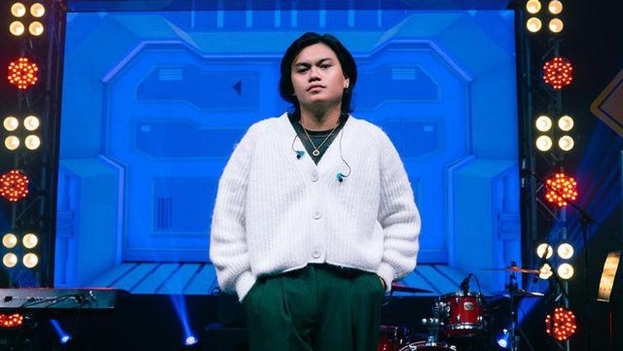 7 Potret Tampan Gangga Kusuma Calon Suami Awkarin yang Beda Agama Awkarin baru saja membagikan kabar bahagianya dilamar sang kekasih, Gangga Kusuma. Yuk kita intip potret Gangga!