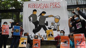 AJI dan LBH Pers Kecam Praktik Intelijen Susupi Institusi Media