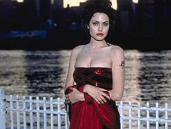 Alasan Angelina Jolie Absen dari Film