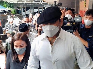 Ibunda Sakit, Jerinx Ajukan Permohonan Jadi Tahanan Kota ke Hakim