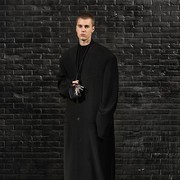 Simak Aksi Justin Bieber Jadi Bintang Iklan Koleksi Terbaru Balenciaga! Hypebeast dan Gothic Banget Nggak, sih?
