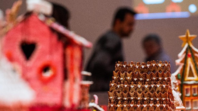 FOTO: Kreasi Unik Roti Jahe di Swedia: Tembok Berlin hingga Titanic