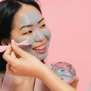 5 Masker Wajah Terbaik yang Selalu Habis Diburu Sepanjang 2021, Ada yang Kebanjiran sampai 170 Ribu Orderan!