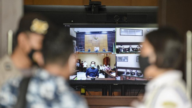 Saksi mengklaim memahami kata khilafah yang dimaksud Munarman saat itu berarti khilafah yang ditegakkan oleh pemimpin ISIS, Abu Bakar Al Baghdadi.