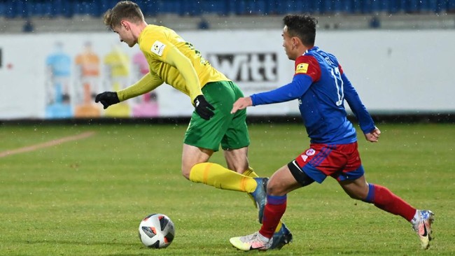 Teka-teki masa depan Egy Maulana Vikri di FK Senica makin terang usai pemain muda potensial Indonesia itu pamitan ke keluarga untuk bertolak ke Slovakia.