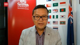 VIDEO: Epidemiolog Sebut Omicron Lebih Cepat Menular dari Delta