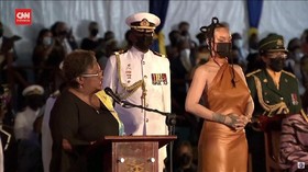 VIDEO: Barbados Negara Republik, Rihanna Jadi Pahlawan Nasional