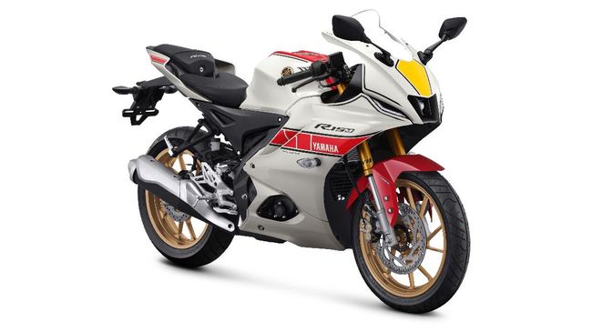 Harga dan Spesifikasi Yamaha R15 Baru di Indonesia Harga Yamaha R15 series mulai Rp38,9 juta untuk konsumennya di Indonesia.