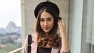 Anya Geraldine sedang menjadi sorotan publik karena perannya di serial web mirip aktris Korea Han Seo Hee&period; Yuk intip styelnya&excl;