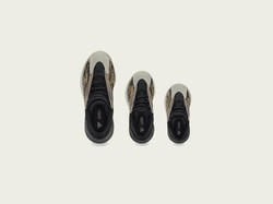 Koleksi Yeezy QNTM Amber Tint Dijual Rp 4,3 Juta