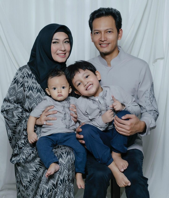 Fedi Nuril dan Istri