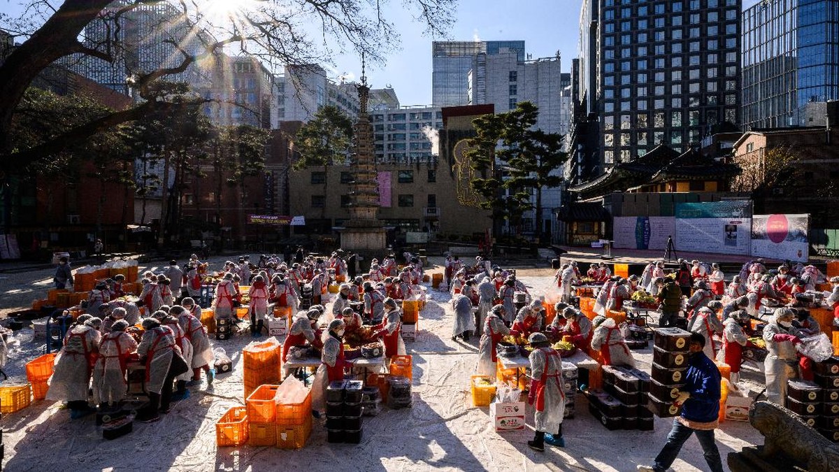 FOTO: Festival Membuat Kimchi Kembali Digelar di Seoul