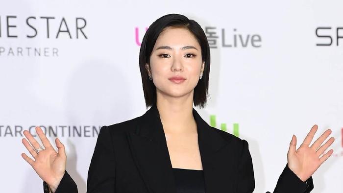 Jeon Yeo Been di Asia Artist Awards 2021