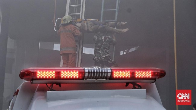 Seorang penghuni indekos tewas saat kebakaran melalap permukiman warga di Jalan Pangeran Antasari, Cipete Utara, Jakarta Selatan, Sabtu (19/3) pagi.